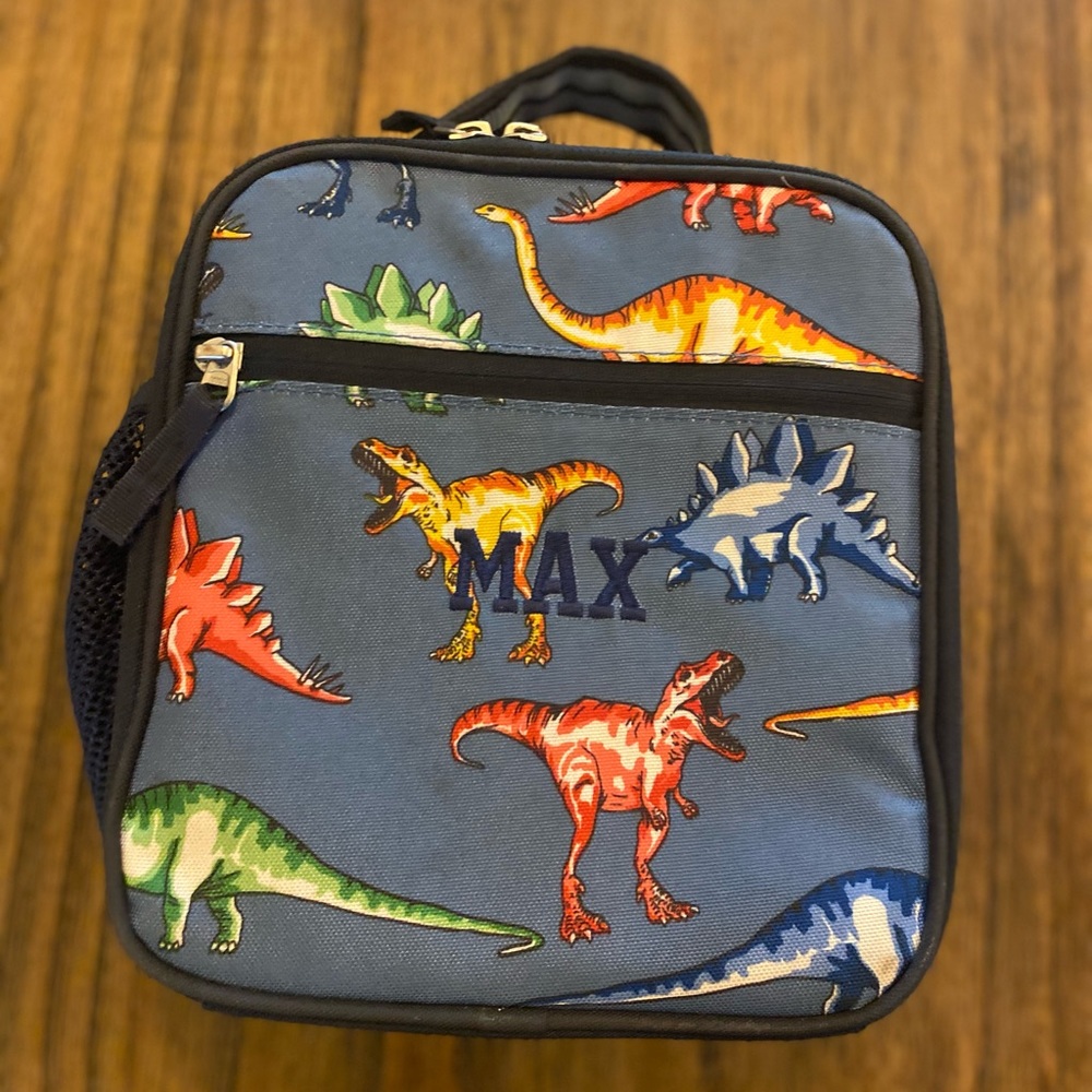 Kids pottery barn lunchbox with “Max” monogrammed on it. Good used condition!